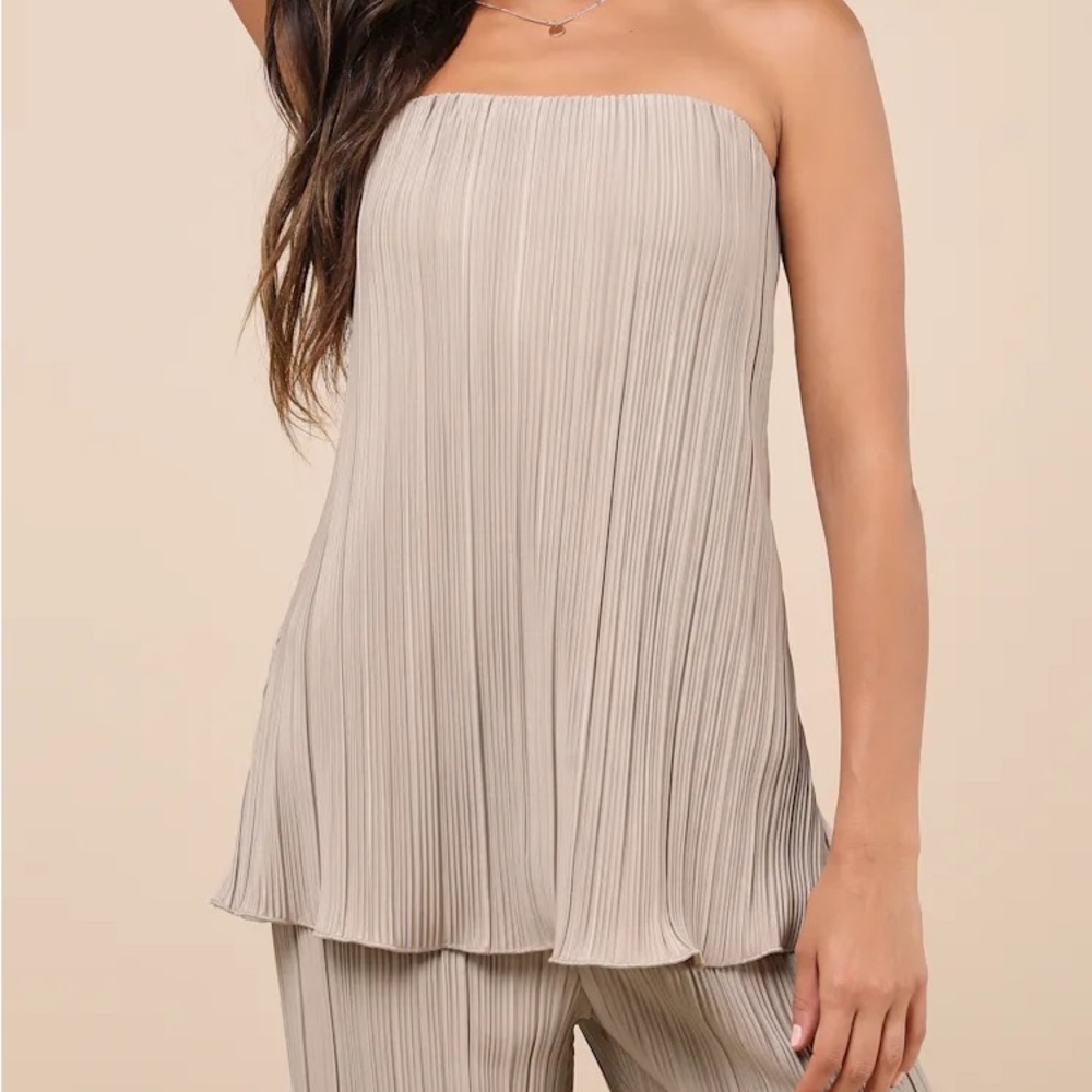 Extro&vert Clara Taupe Satin Plisse Strapless Top